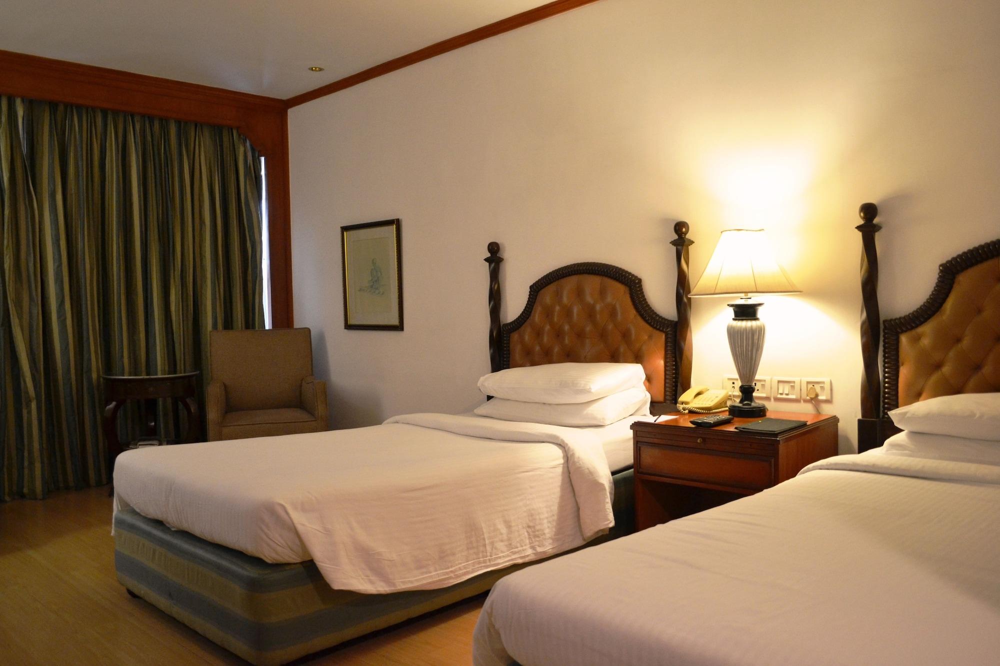 Taj Banjara Hotel Hyderabad Bagian luar foto A room at the hotel