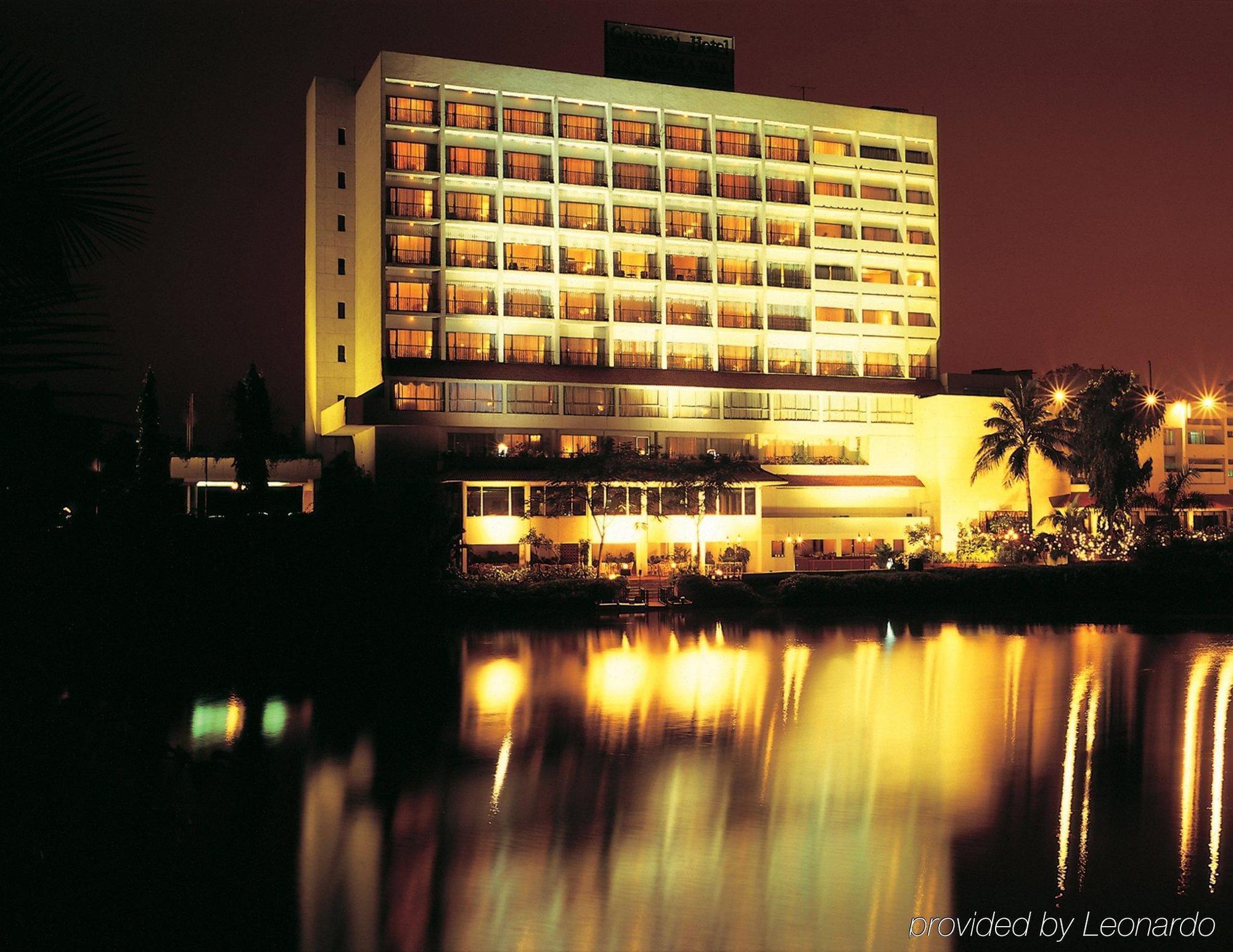 Taj Banjara Hotel Hyderabad Bagian luar foto The Royal